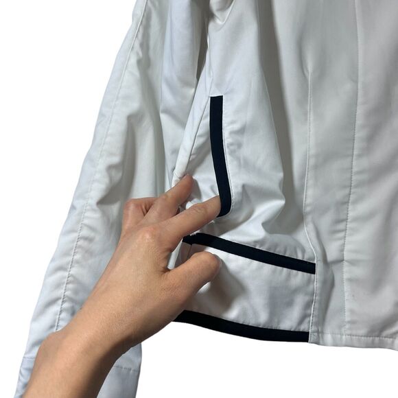 Nike White with Black Trim S (4-6) Jacket Full Zip Pockets - Picture 5 of 9